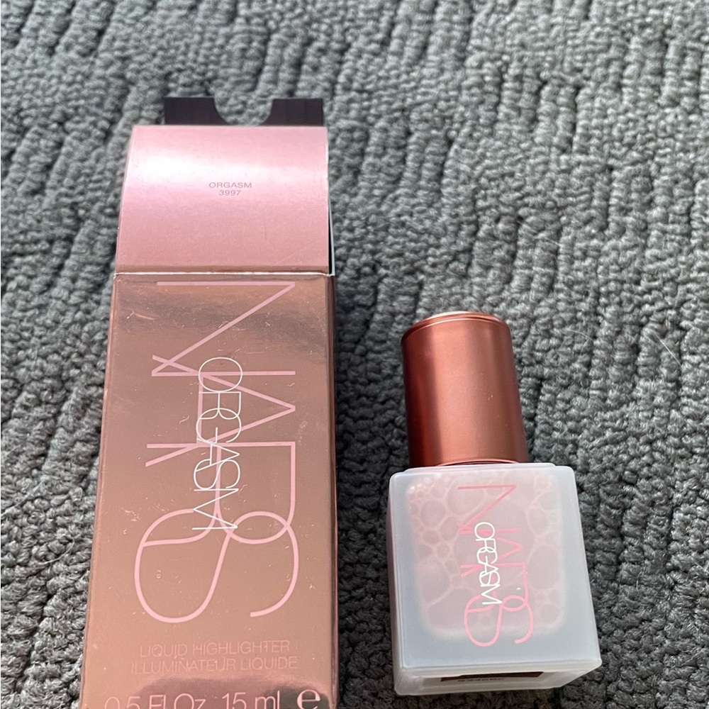 NARS Orgasm Liquid Highlighter - Picture 2 of 2